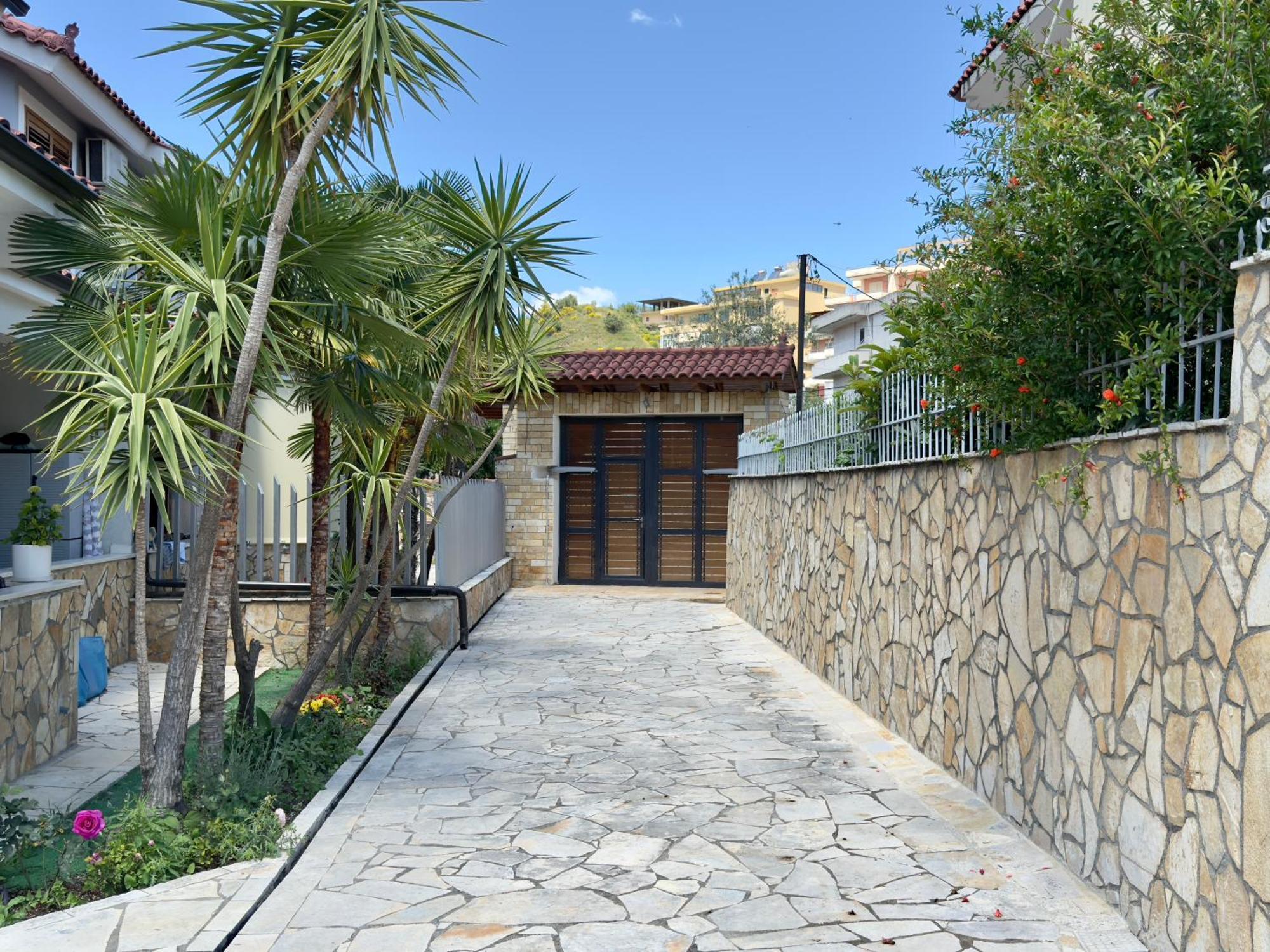 Villa Ida Apartments Vlore Ngoại thất bức ảnh
