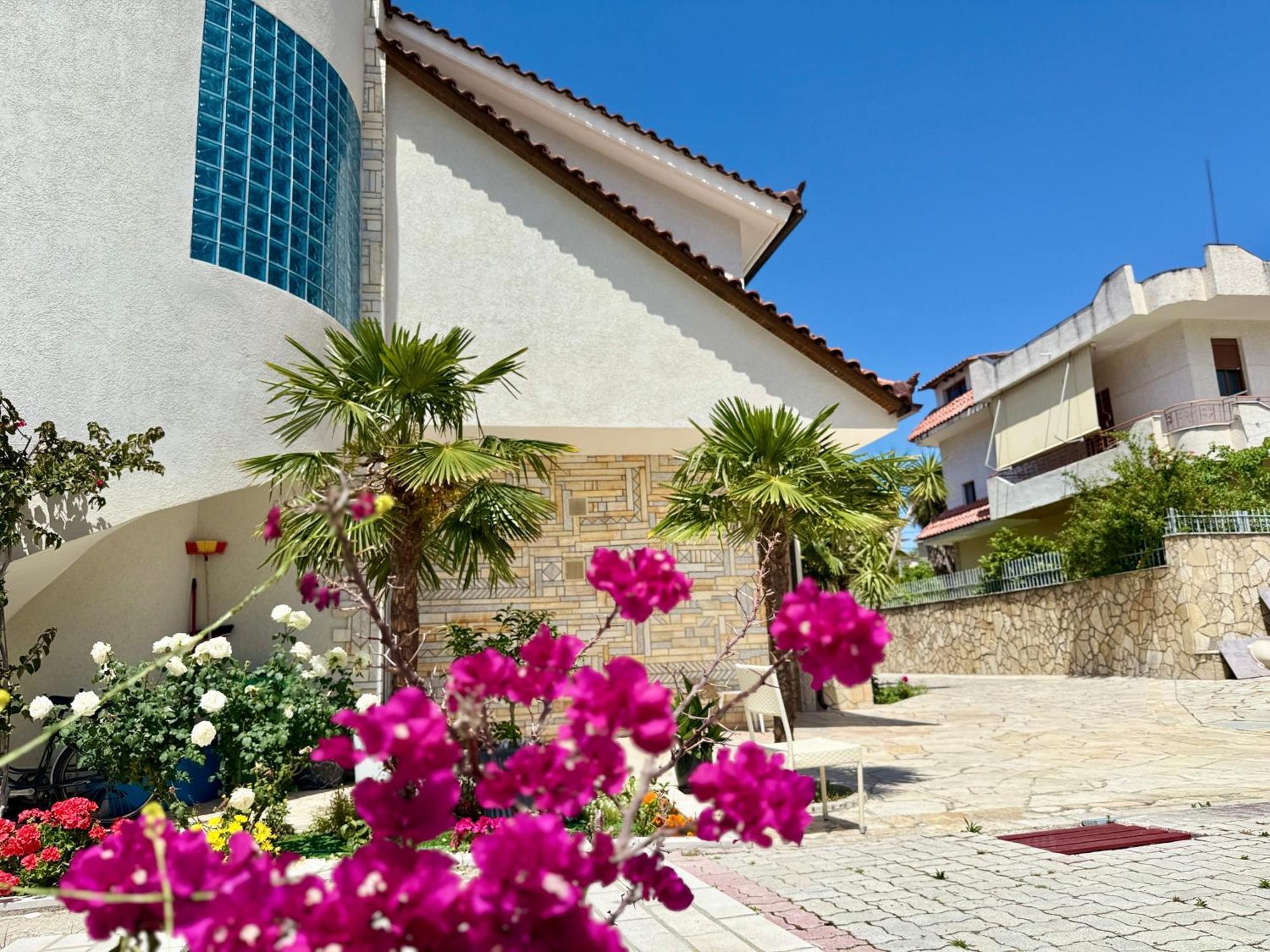 Villa Ida Apartments Vlore Ngoại thất bức ảnh